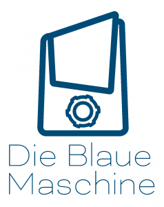 Das Logo der Blauen Maschine, Hof